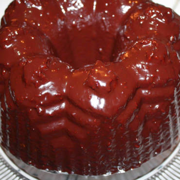 Chocolate Raspberry Glazed Bundt Cake